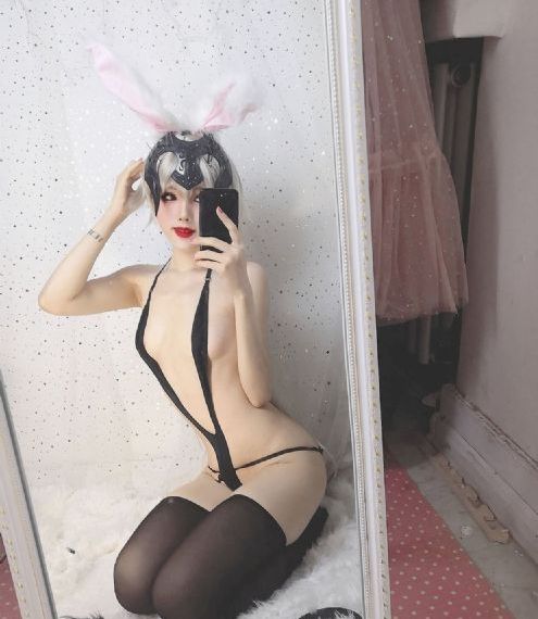 凯莎雪乳轻颤娇羞流白浆